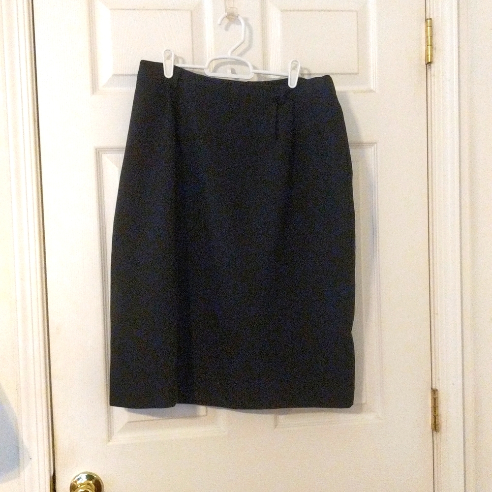 Liz Baker Essentials black skirt, Size 18